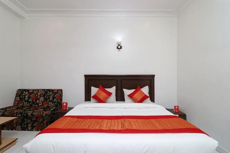 Oyo Flagship Kumar Palace Nuova Delhi Esterno foto